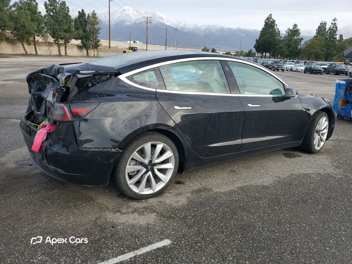 Tesla Model 3 2020
