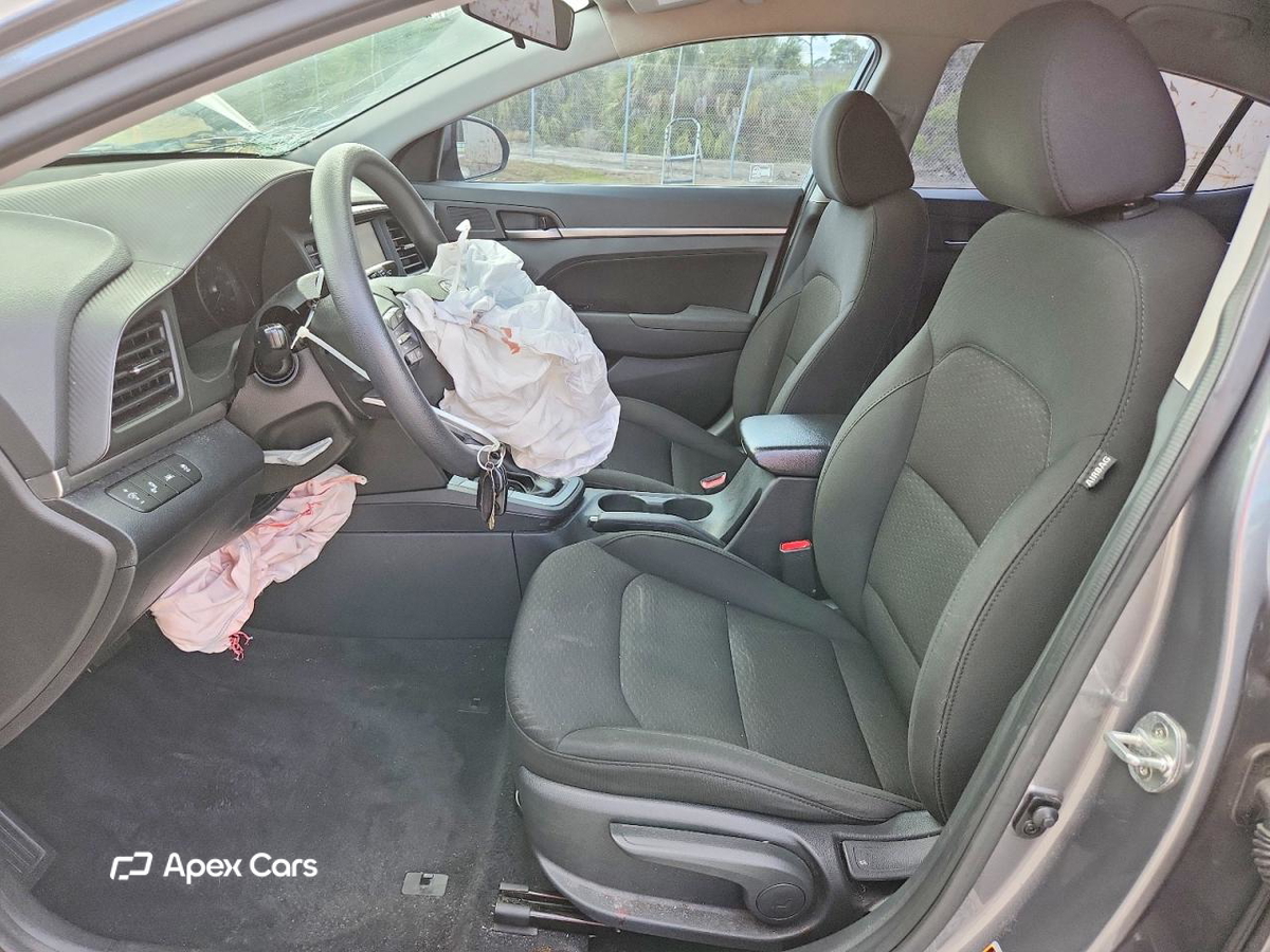 Hyundai Elantra 2020