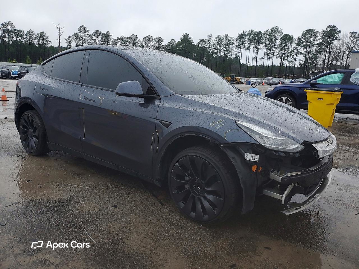Tesla Model Y 2022