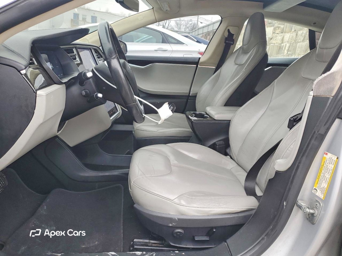 Tesla Model S 2014
