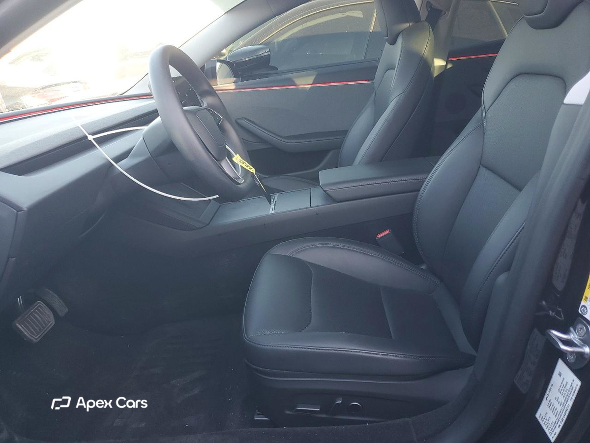 Tesla Model 3 2025