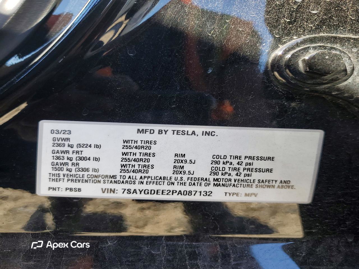 Tesla Model Y 2023