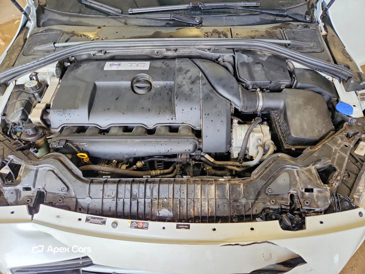 Volvo V60 2015