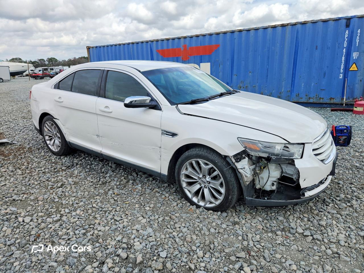 Ford Taurus 2016