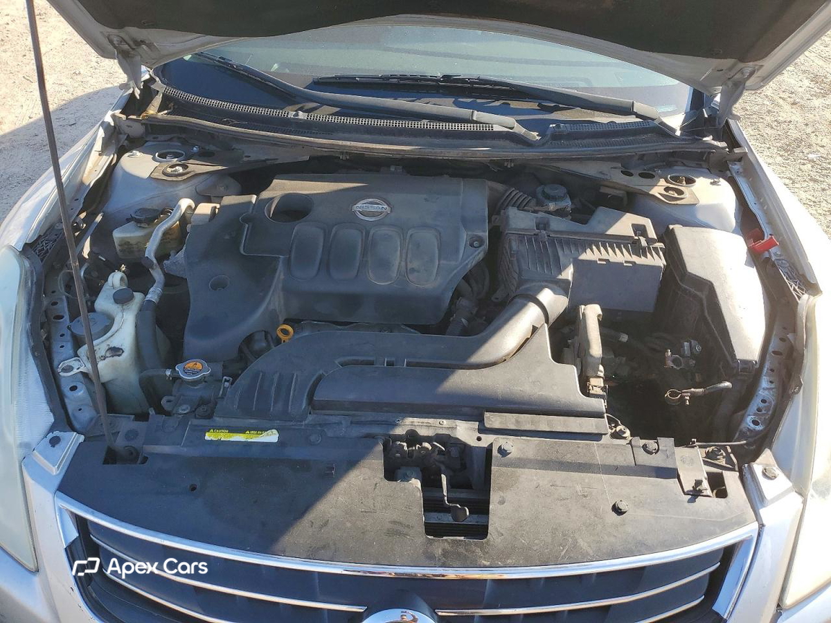 Nissan Altima 2012