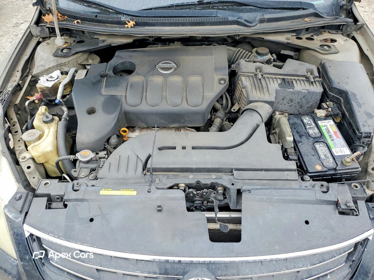 Nissan Altima 2010