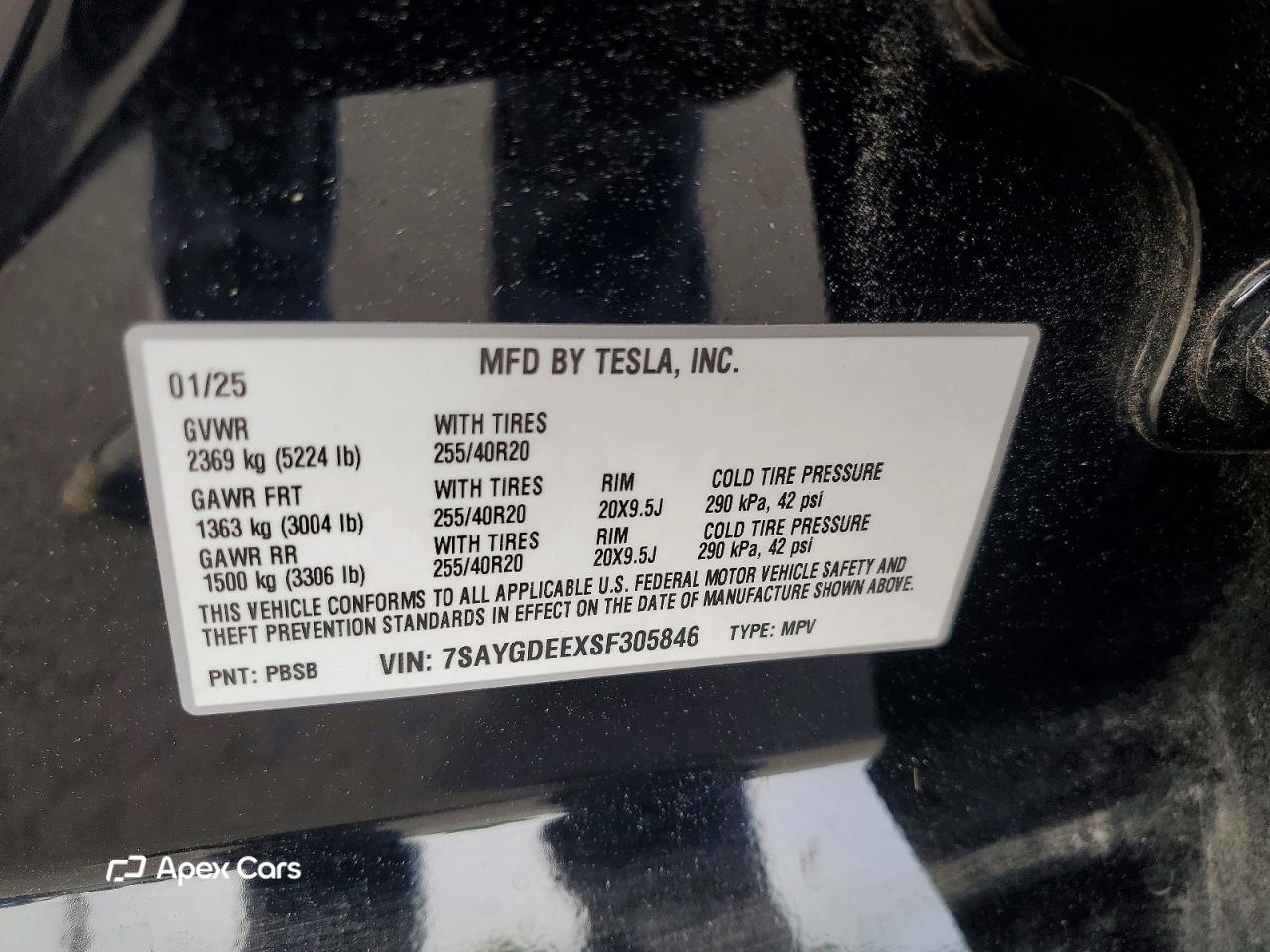 Tesla Model Y 2025