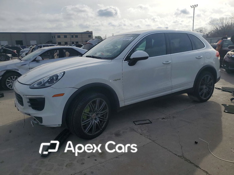 Porsche Cayenne 2016 - Image 1 of 15