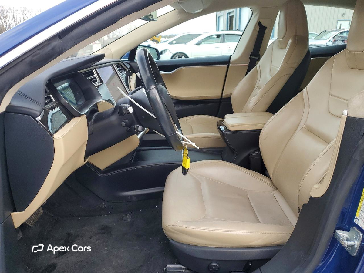 Tesla Model S 2016