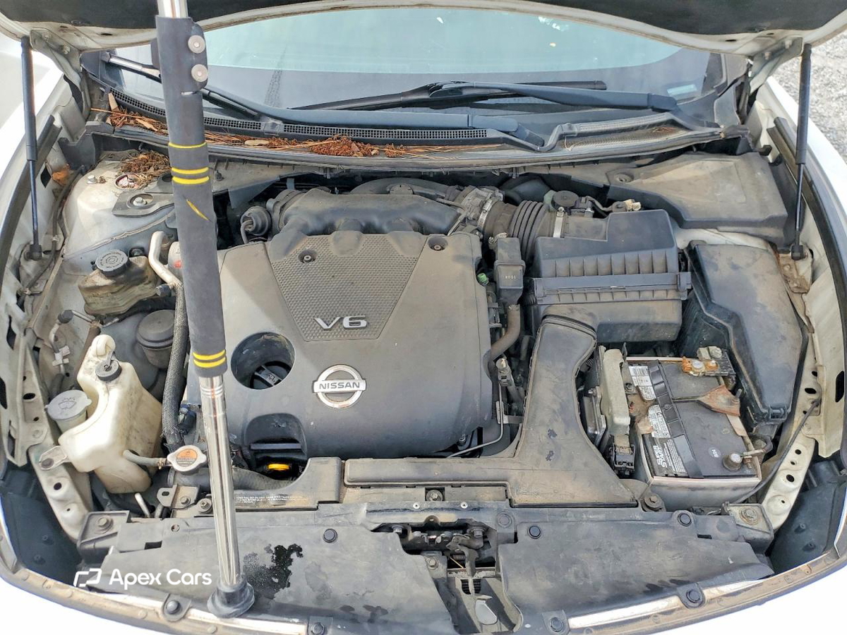 Nissan Maxima 2011