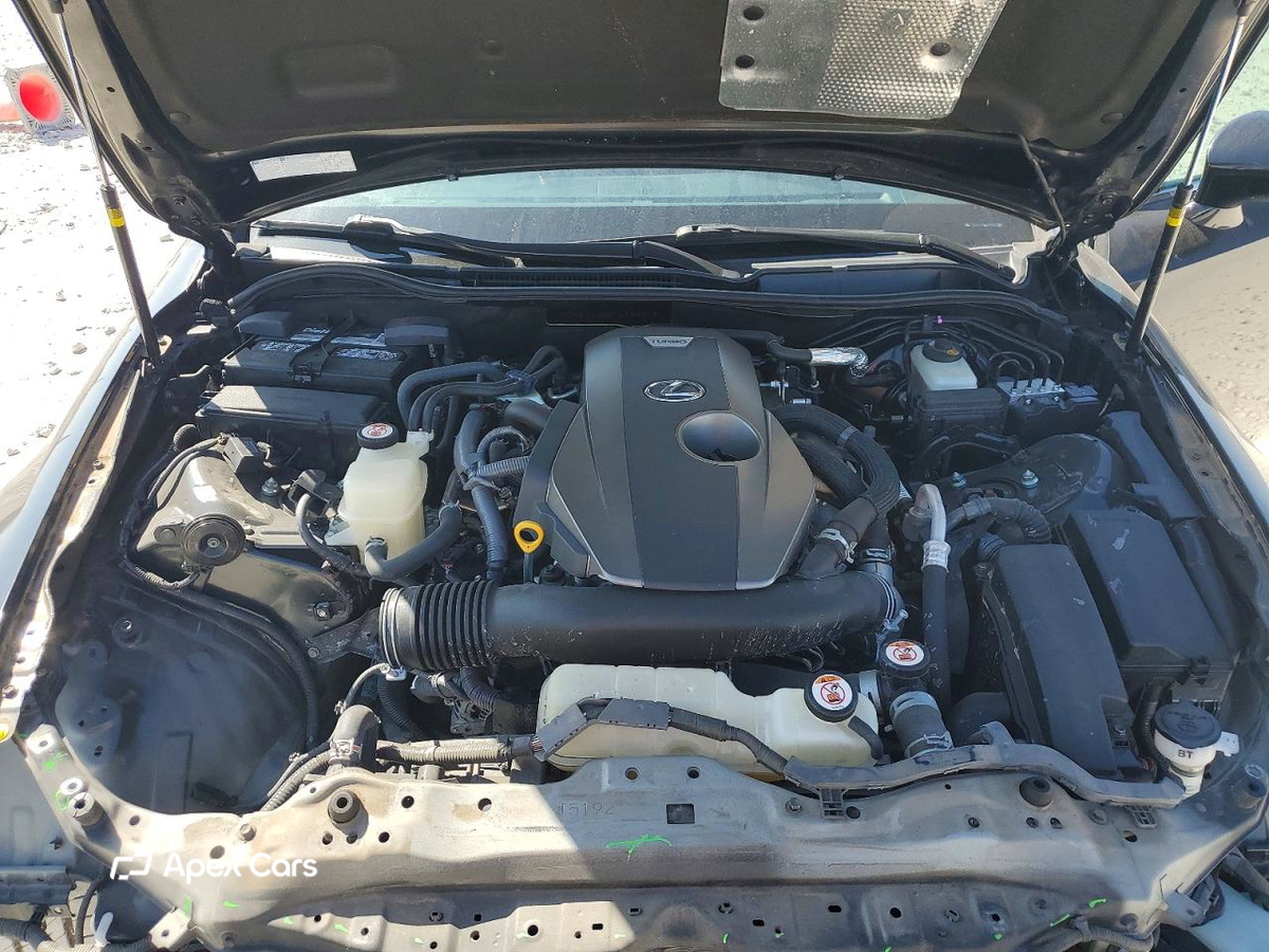 Lexus IS 2019