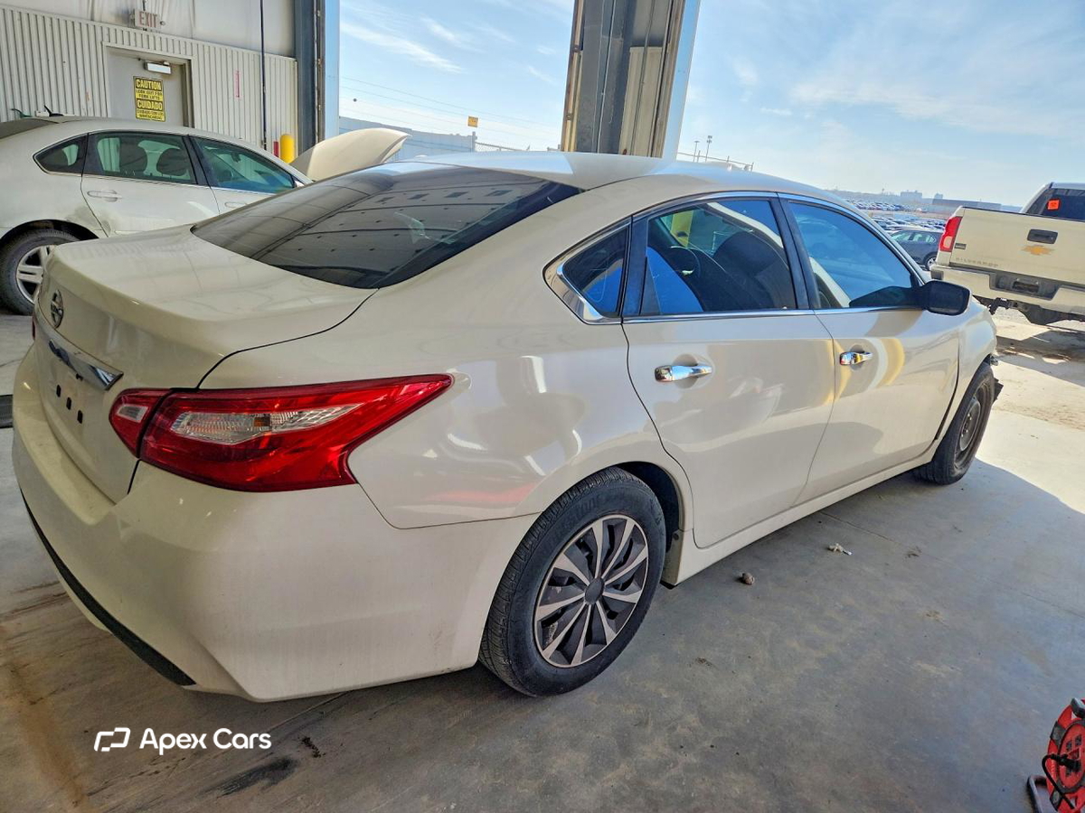 Nissan Altima 2016