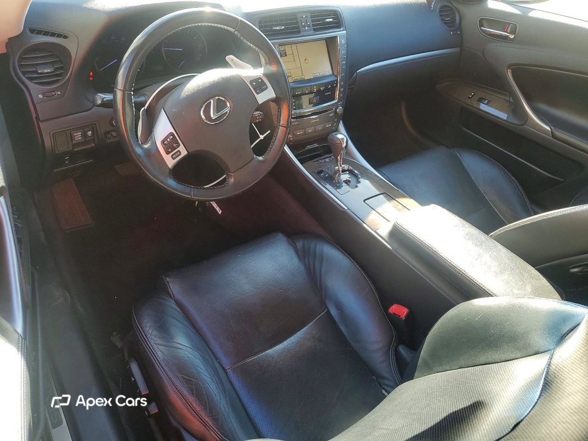 Lexus IS 2011