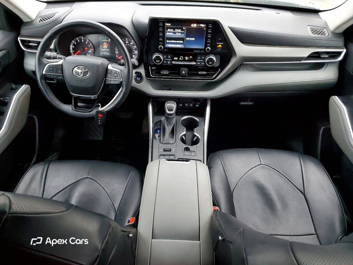 Toyota Highlander 2021