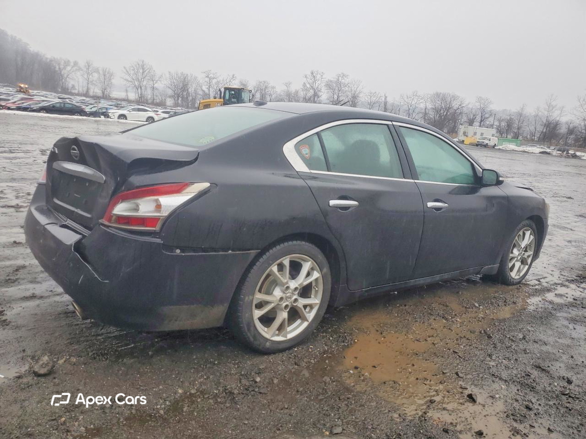 Nissan Maxima 2012