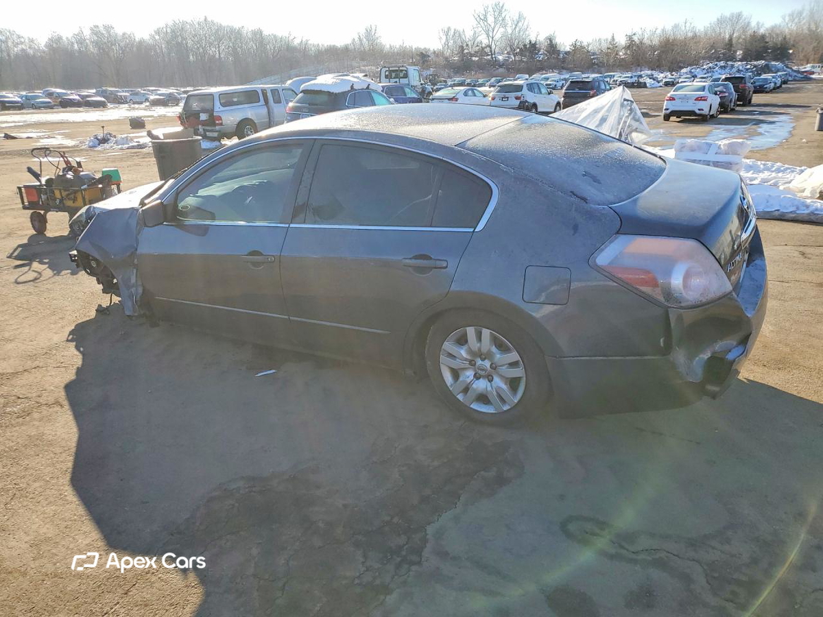 Nissan Altima 2010