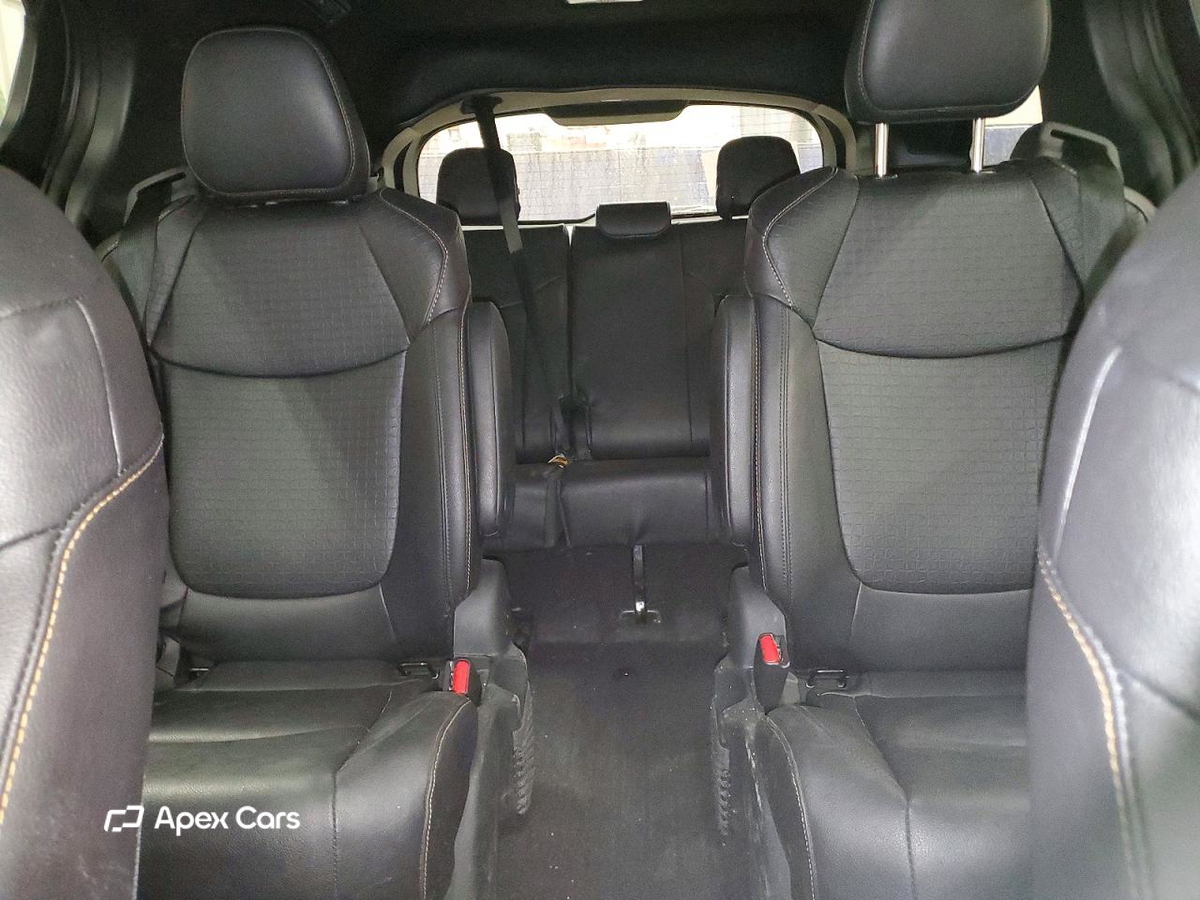 Toyota Sienna 2025