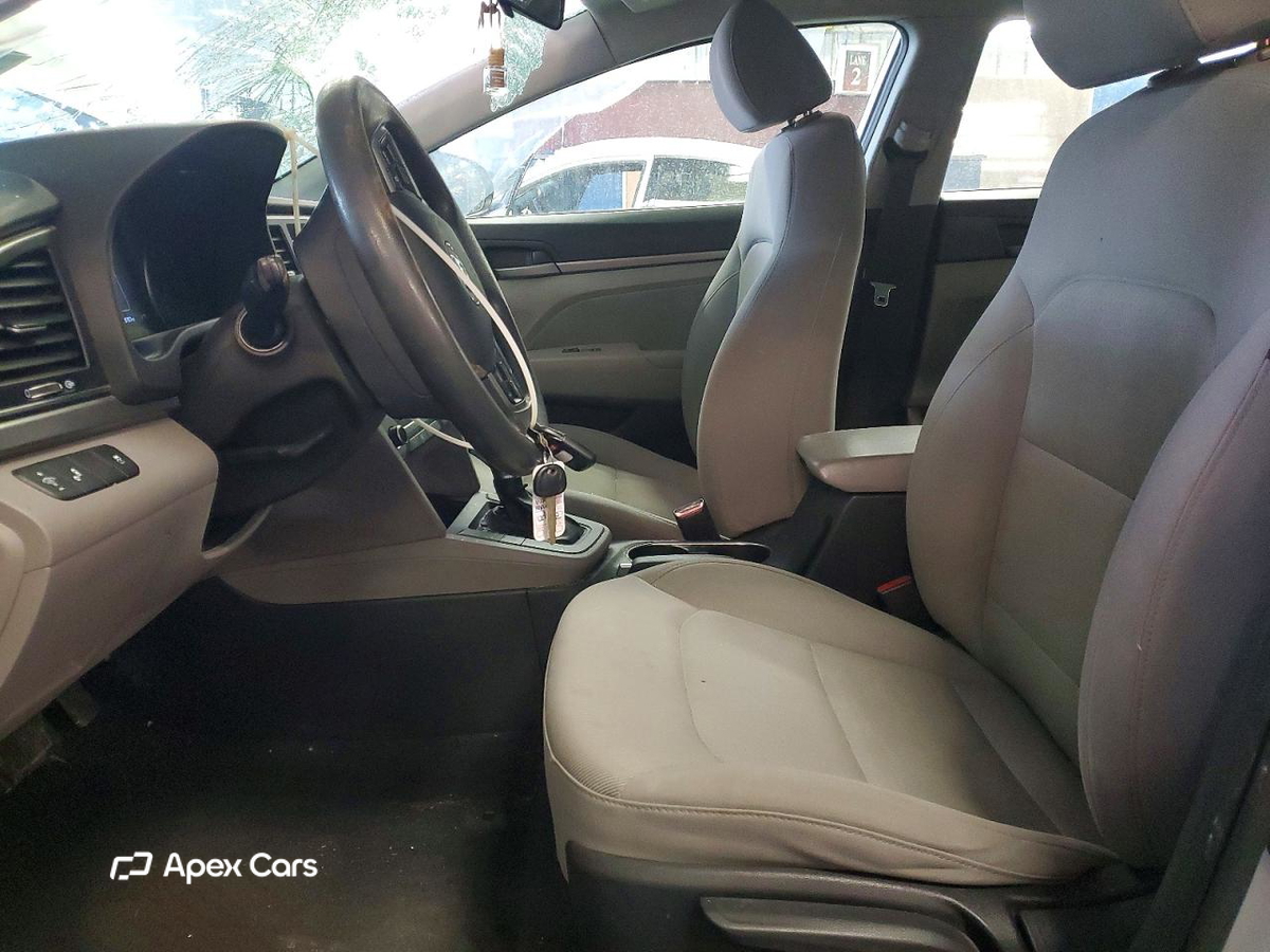 Hyundai Elantra 2018