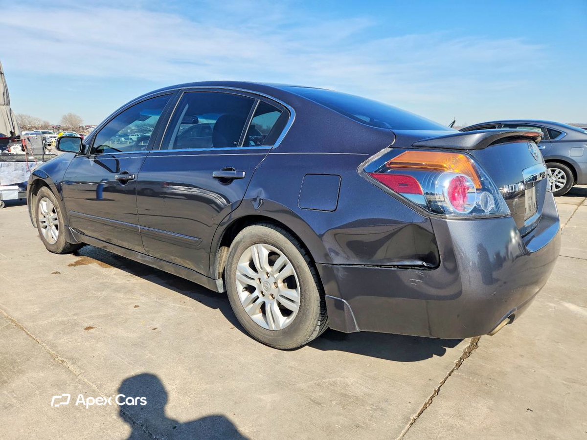 Nissan Altima 2011