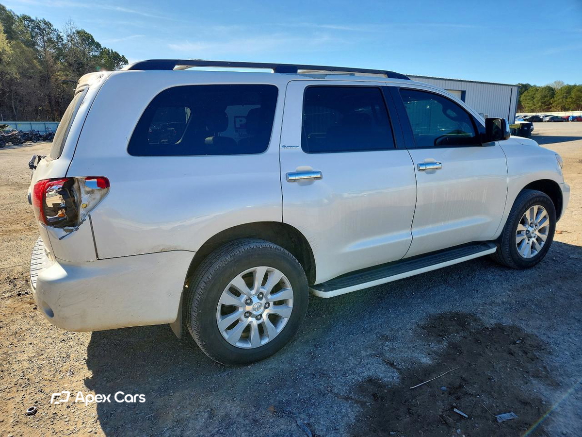 Toyota Sequoia 2015