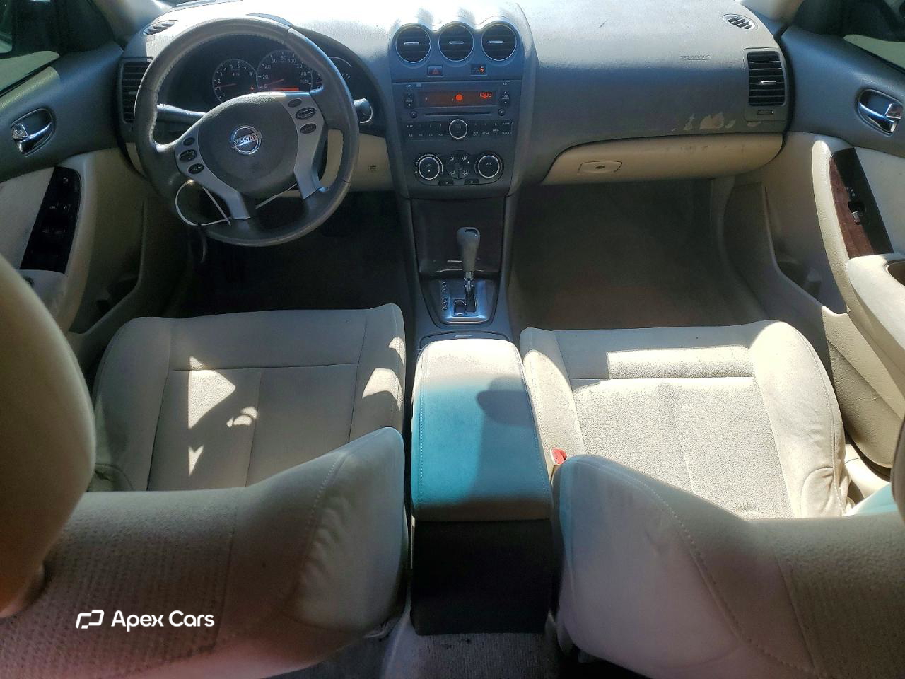 Nissan Altima 2010