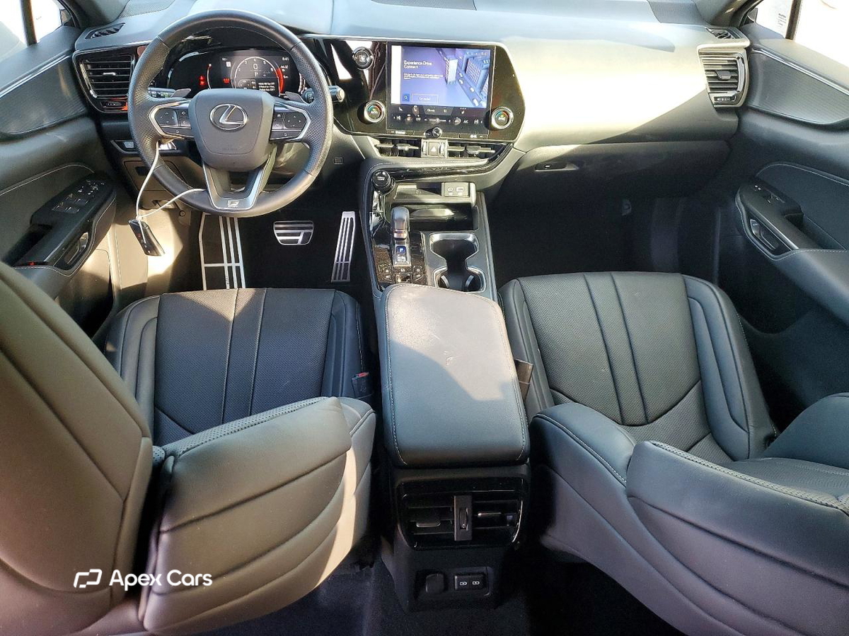 Lexus NX 2024