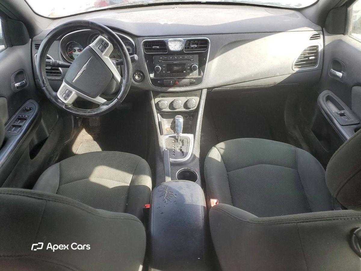 Chrysler 200 2011