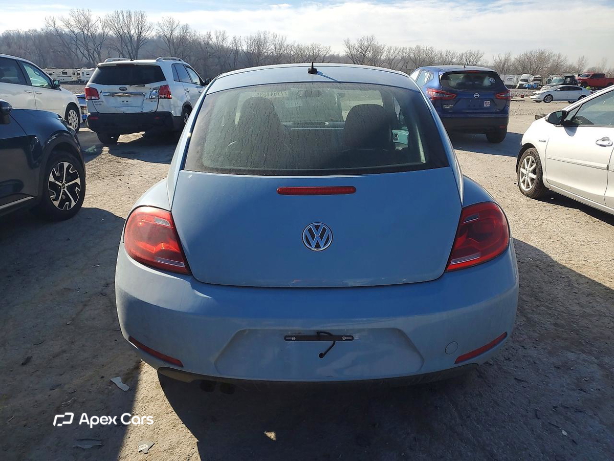 Volkswagen Beetle 2012