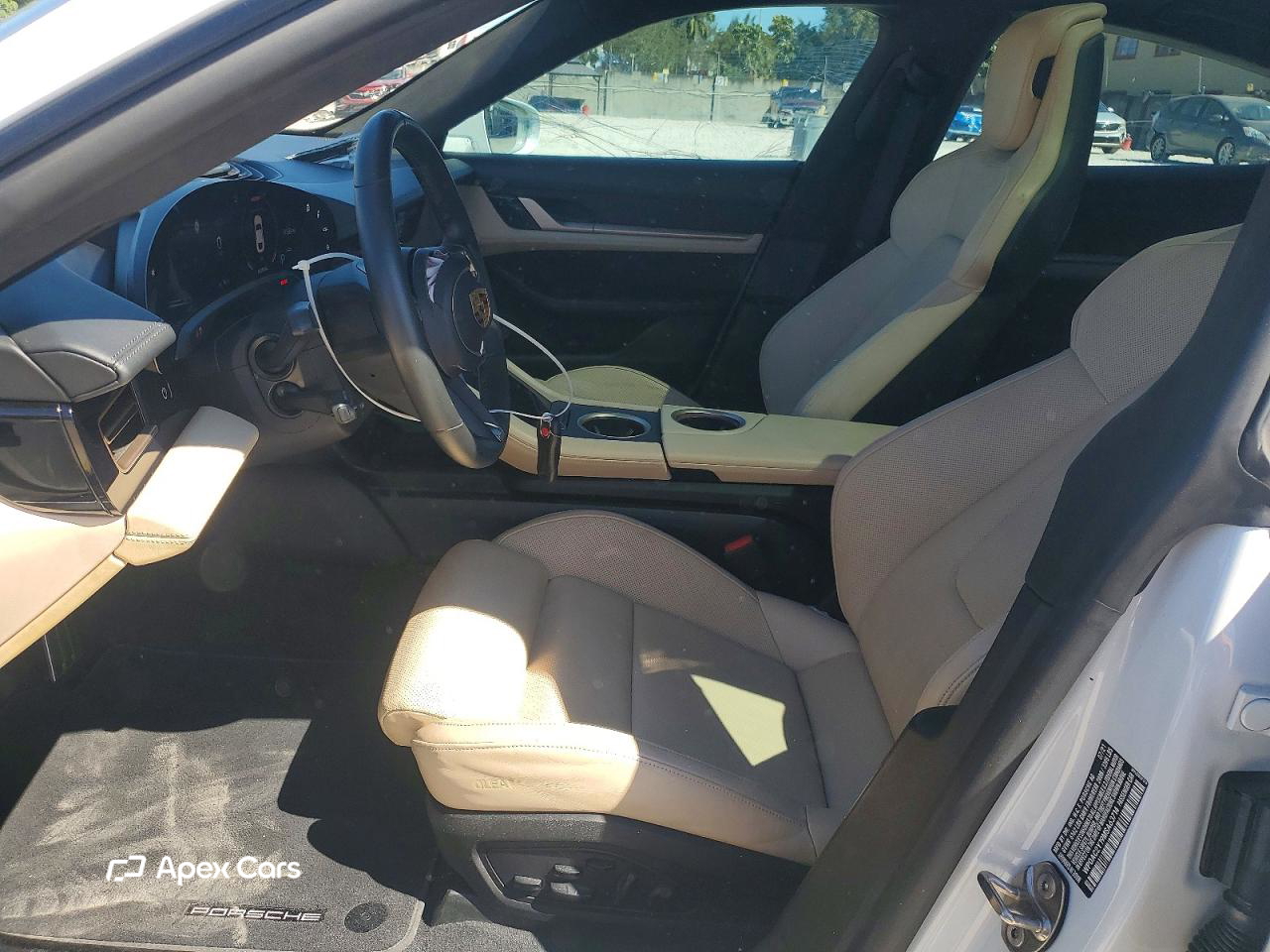 Porsche Taycan 2021