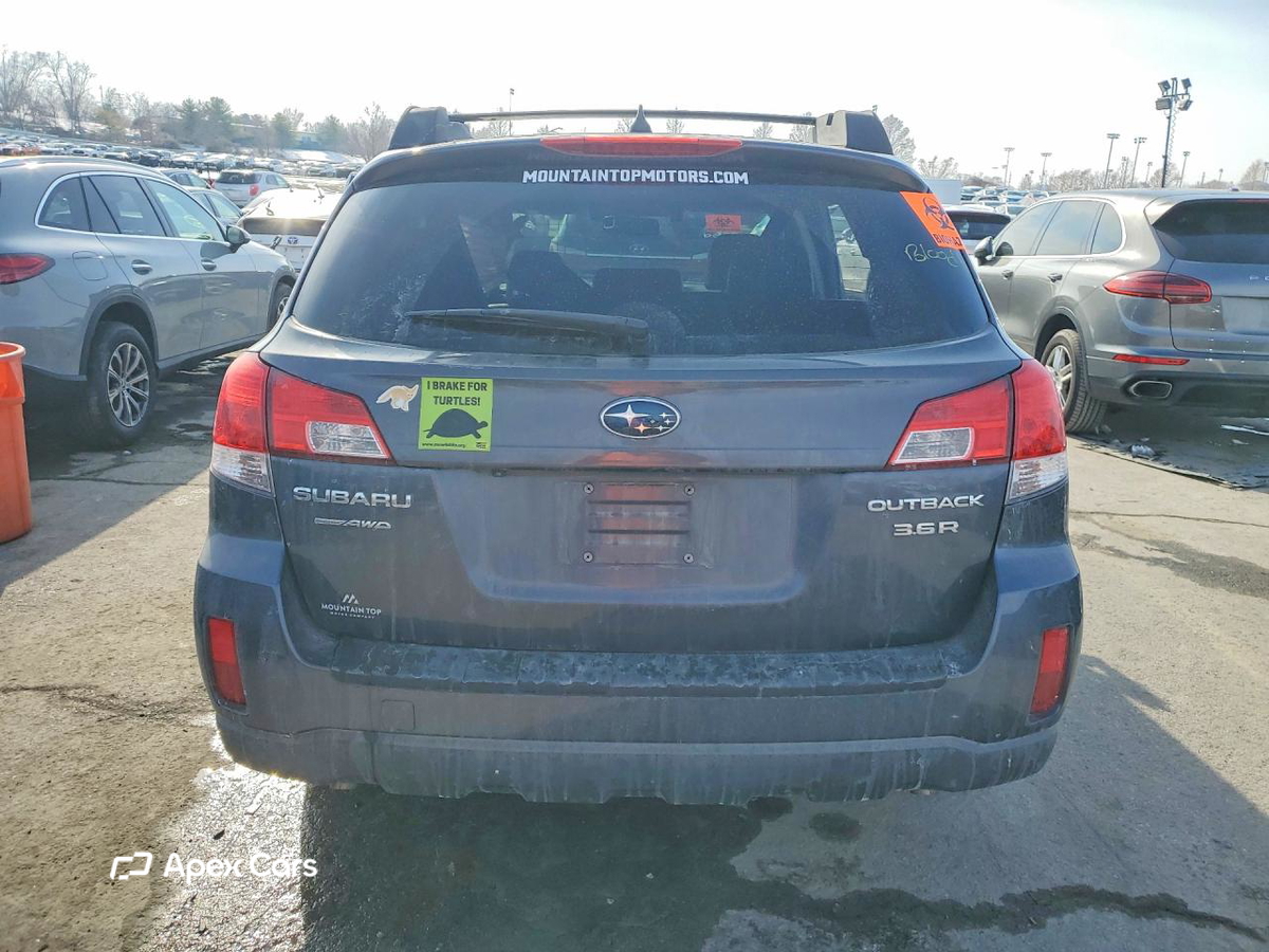 Subaru Outback 2014