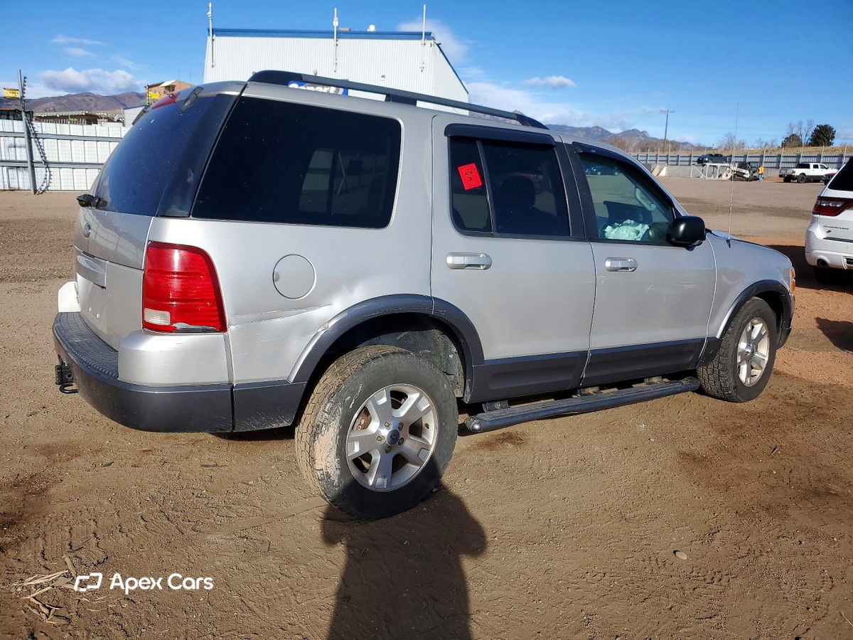 Ford Explorer 2003