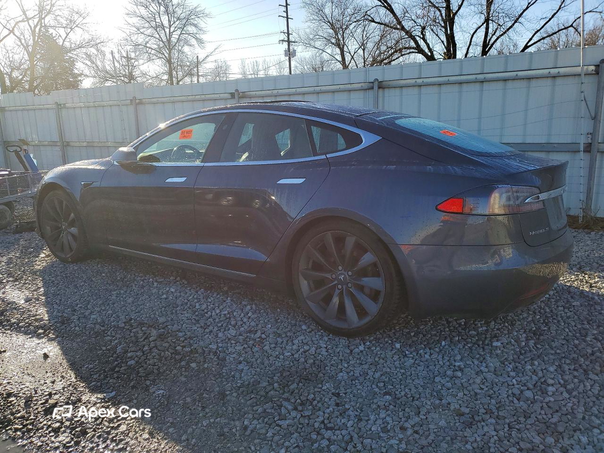 Tesla Model S 2016