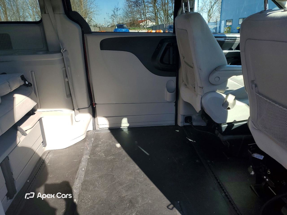 Dodge Caravan 2014