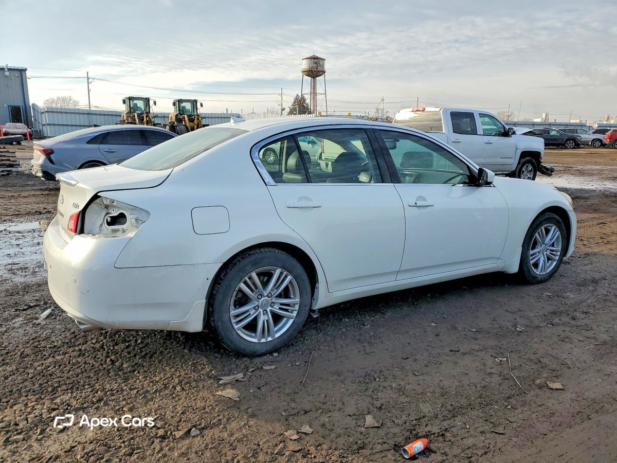 Infiniti G 2013