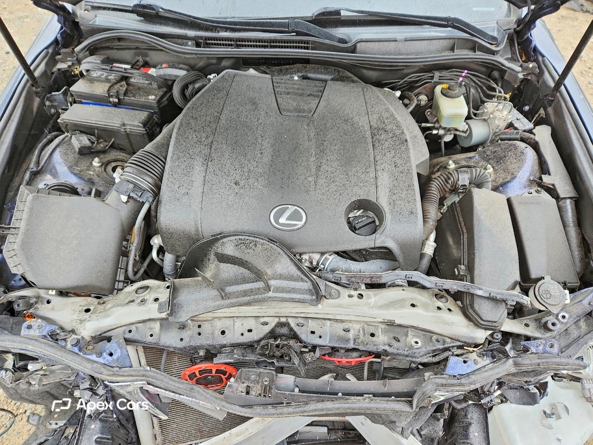 Lexus IS 2015