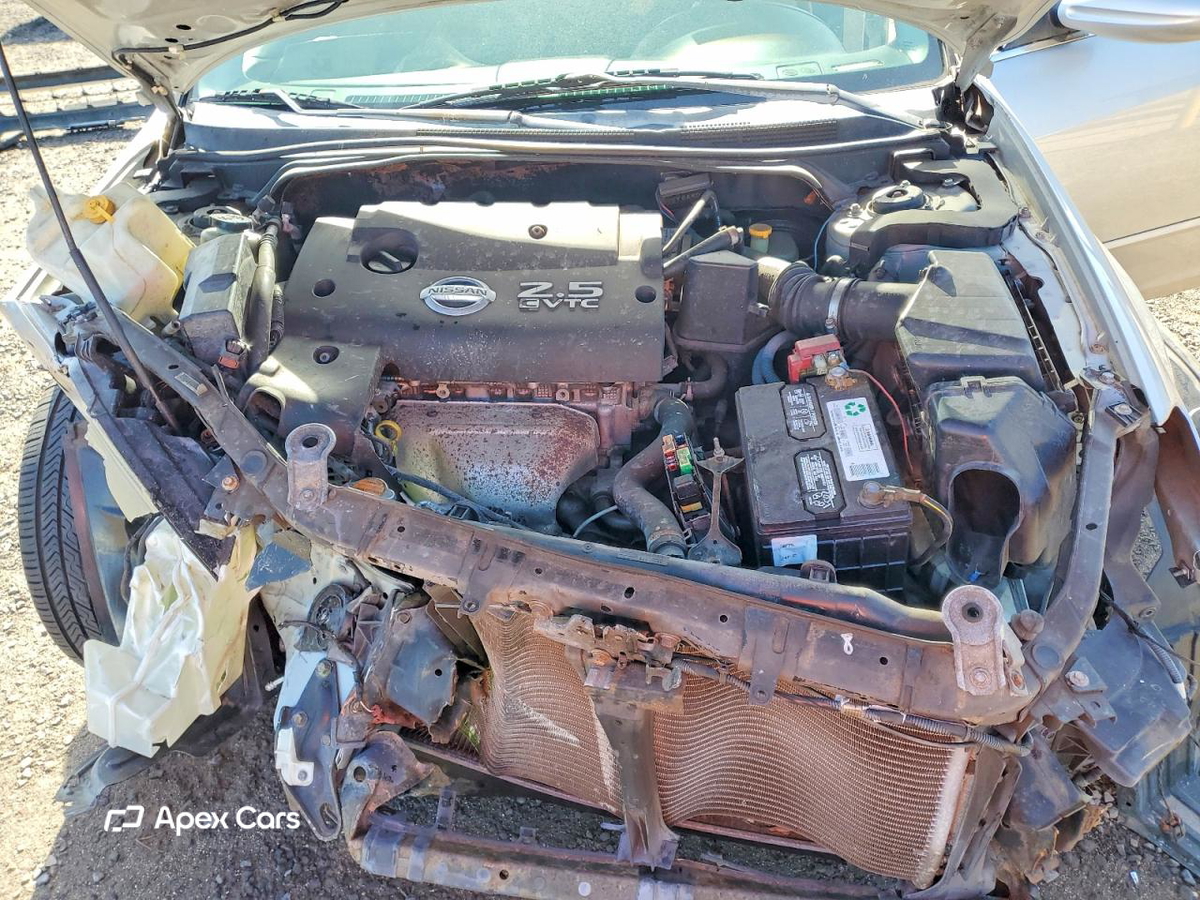 Nissan Altima 2002