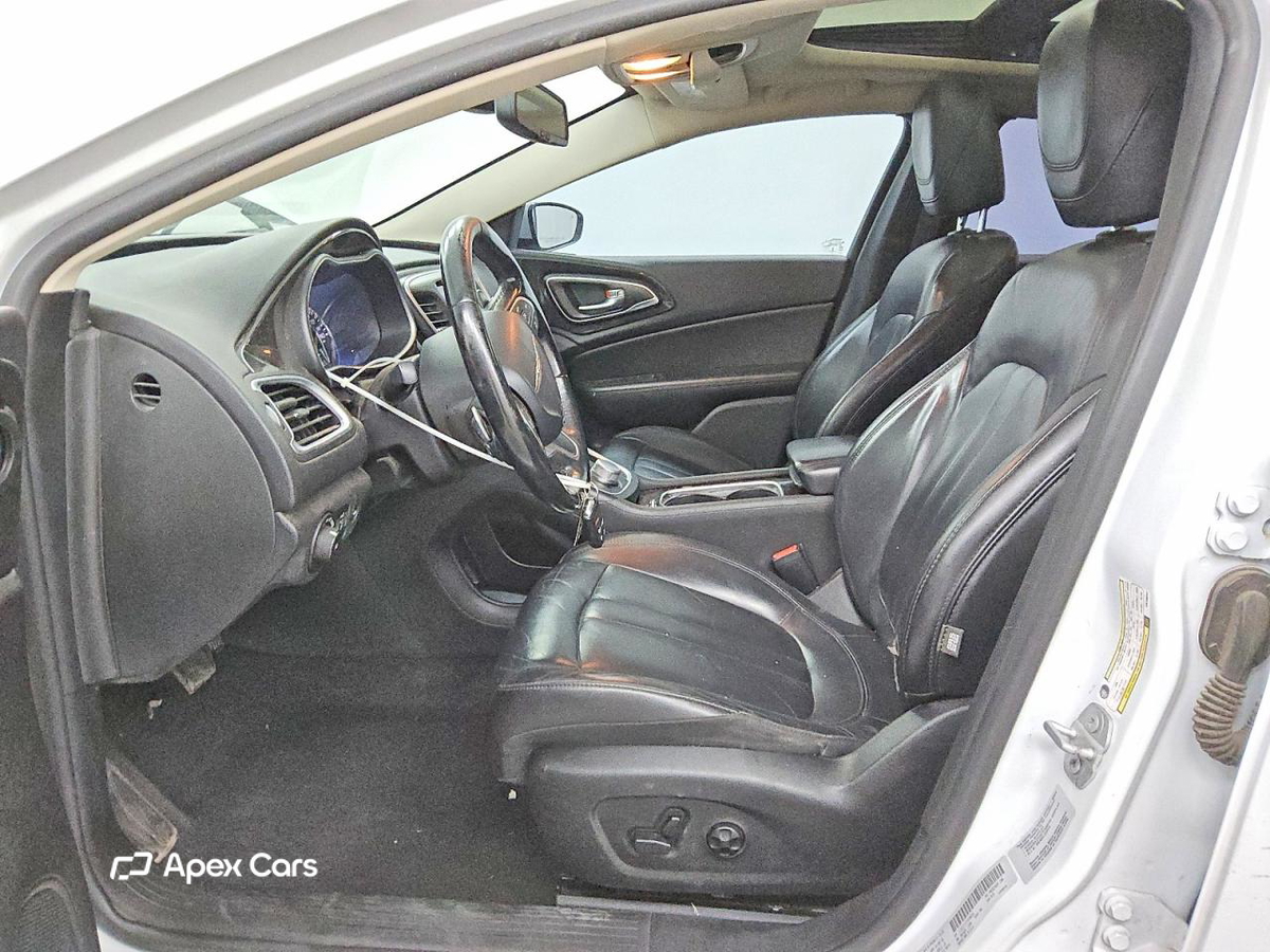 Chrysler 200 2015