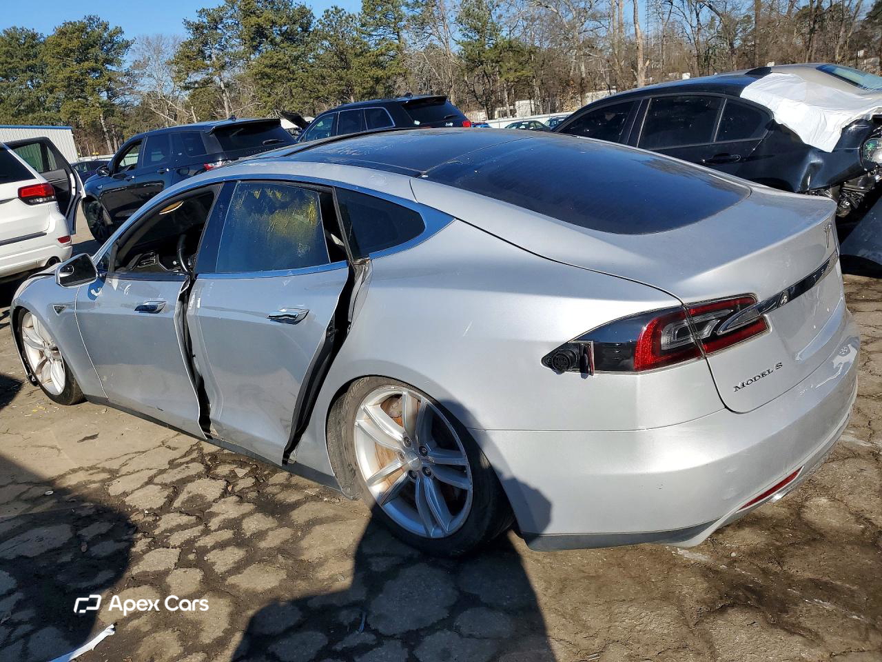 Tesla Model S 2014