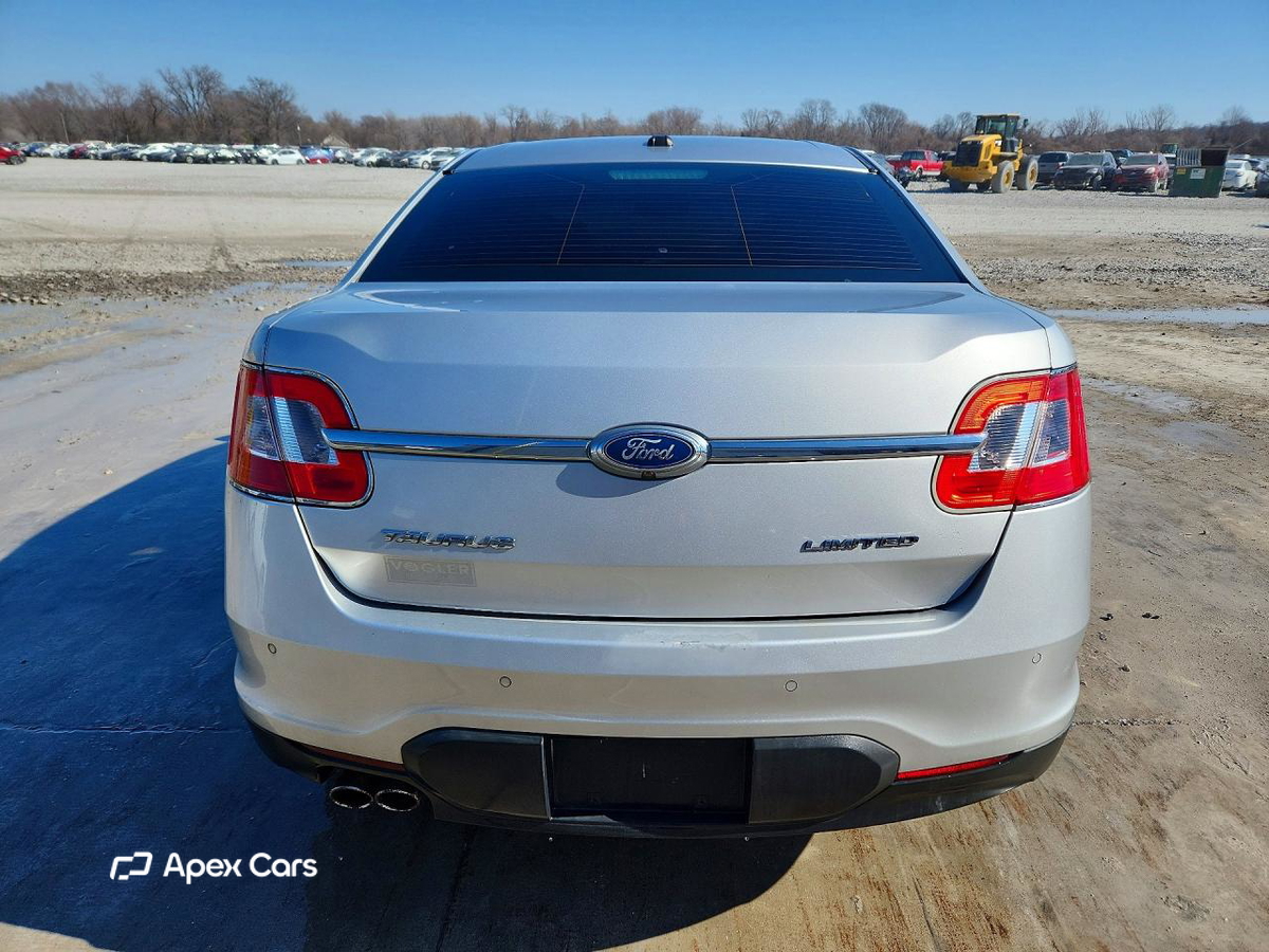 Ford Taurus 2011