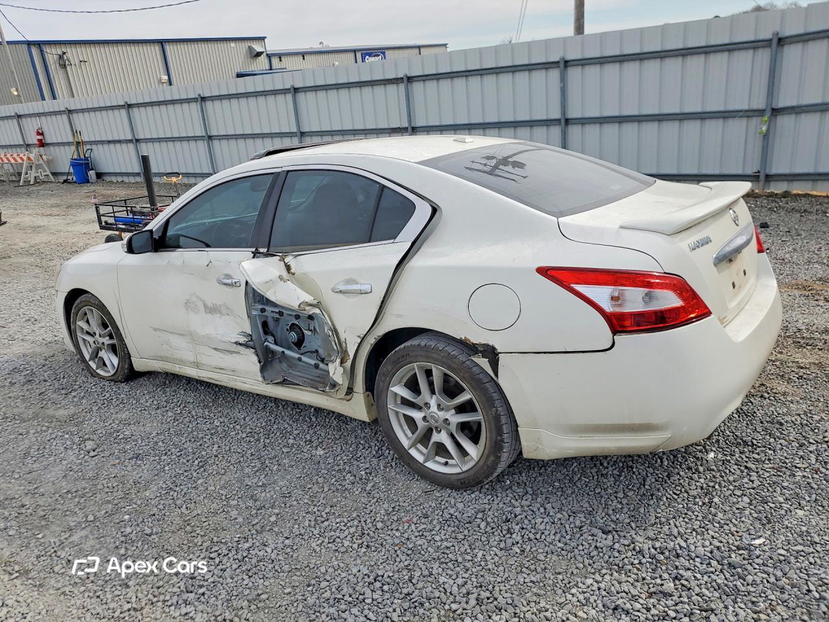 Nissan Maxima 2011