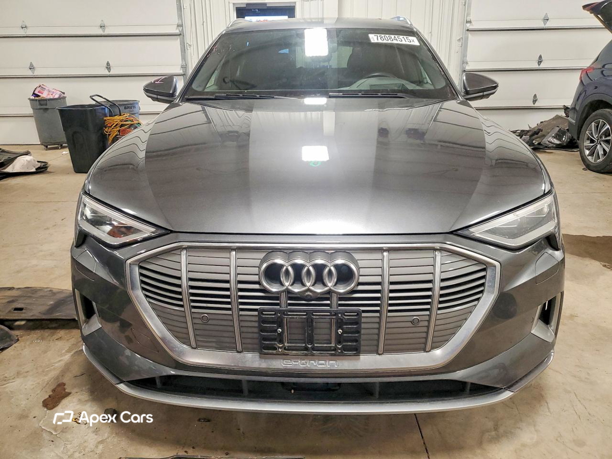 Audi e-tron 2019
