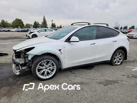 Tesla Model Y 2021 - Image 1 of 15