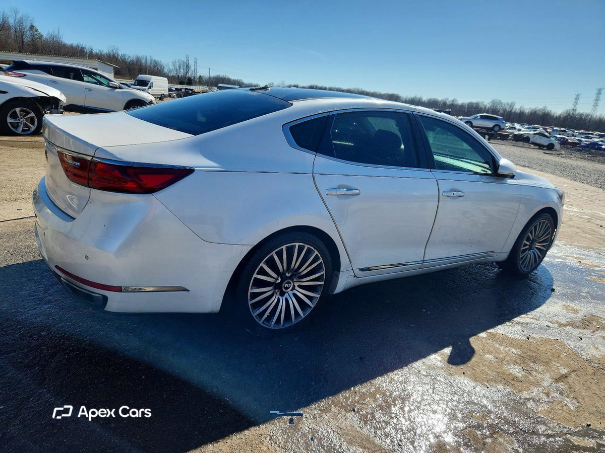 Kia Cadenza 2017