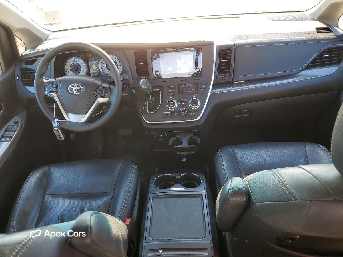 Toyota Sienna 2017