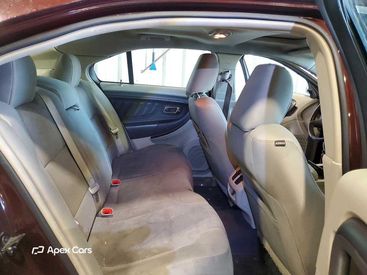 Ford Taurus 2010