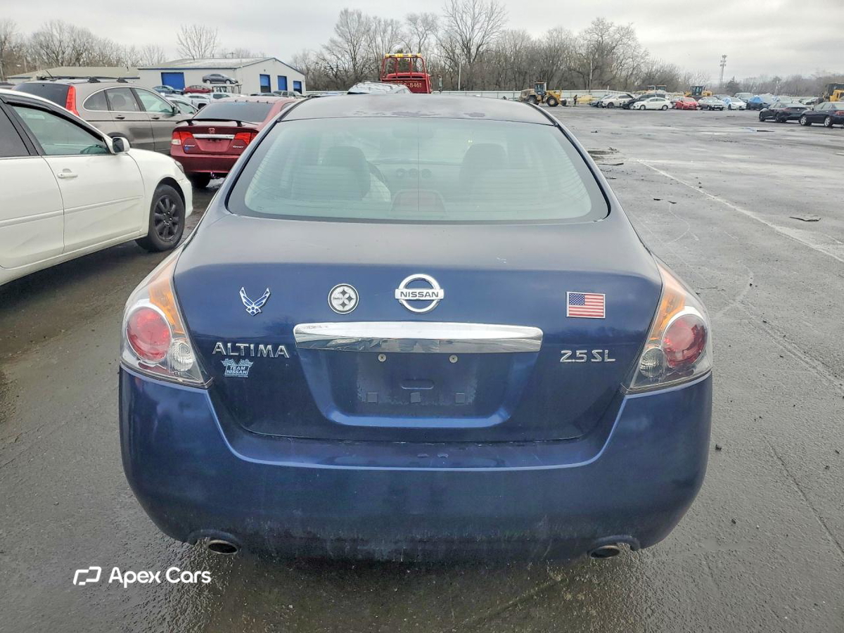 Nissan Altima 2012