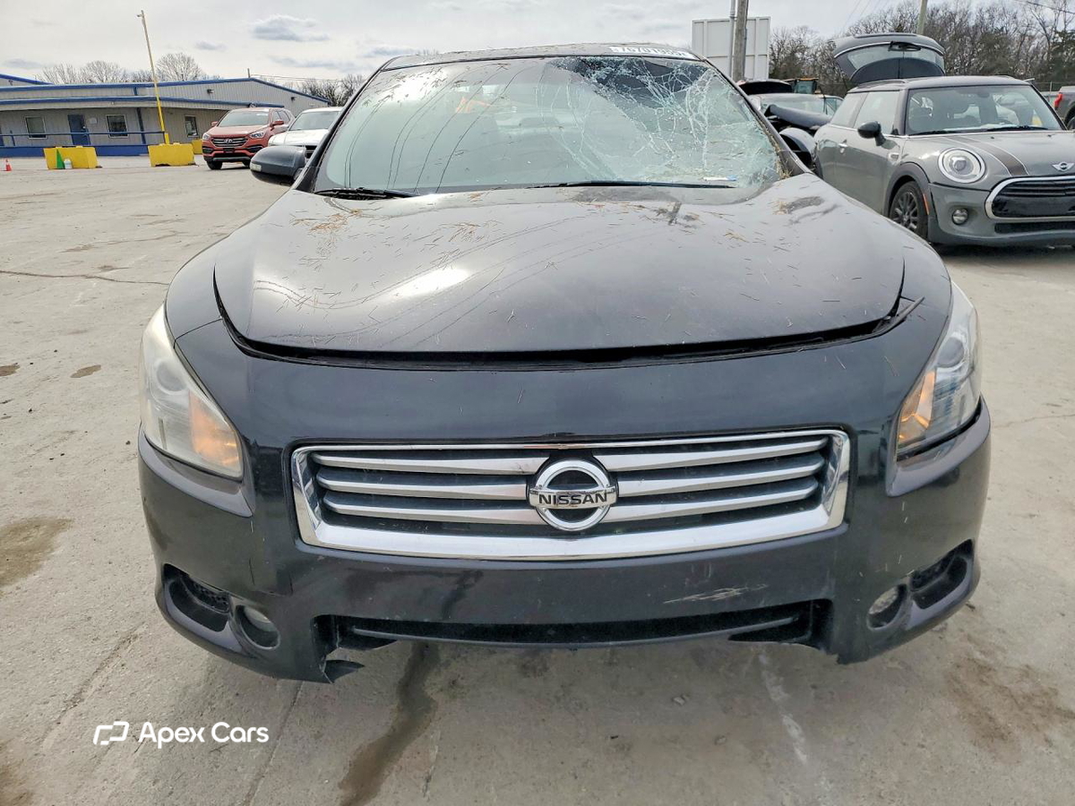 Nissan Maxima 2014