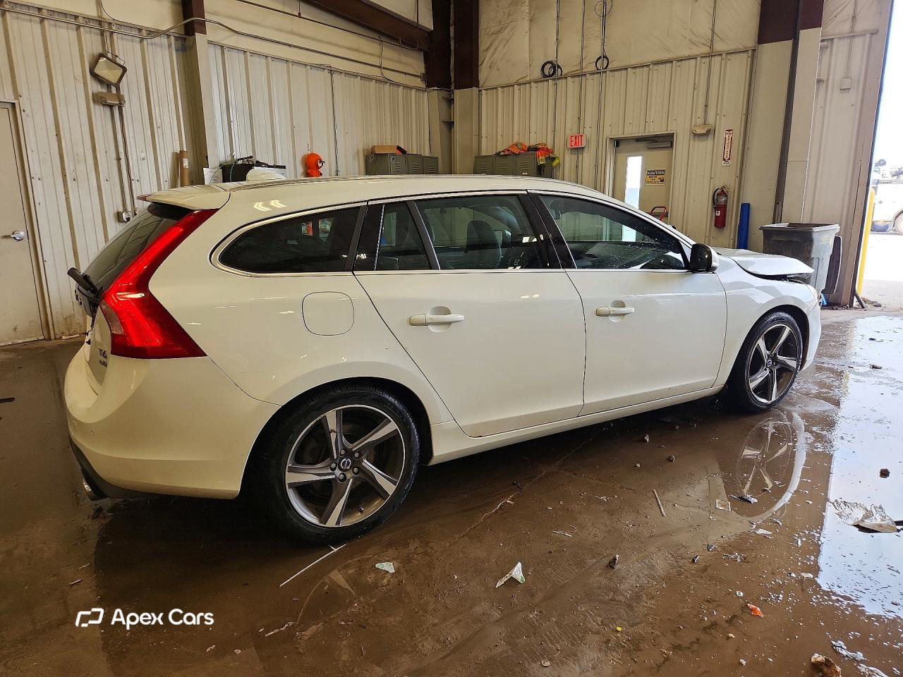 Volvo V60 2015
