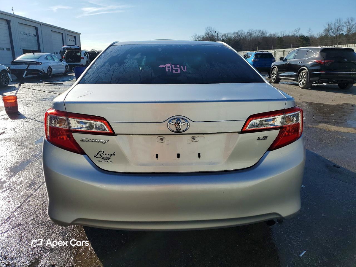 Toyota Camry 2012