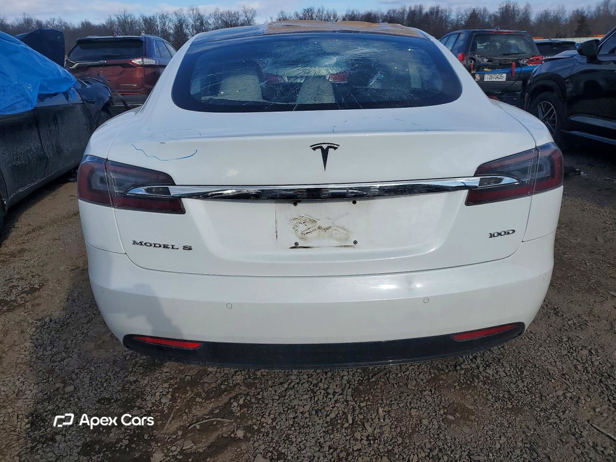 Tesla Model S 2018